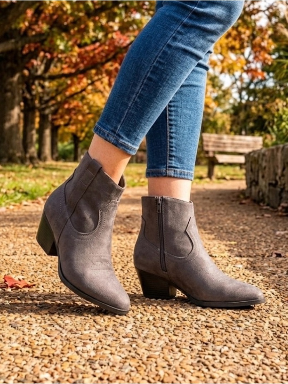 CUSHIONAIRE Outlaw Western Boot, Women’s 6.5, Gray